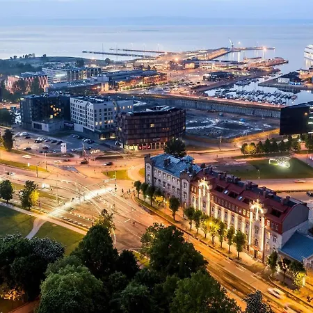Cozy Loft Next To Old Town Apartment *